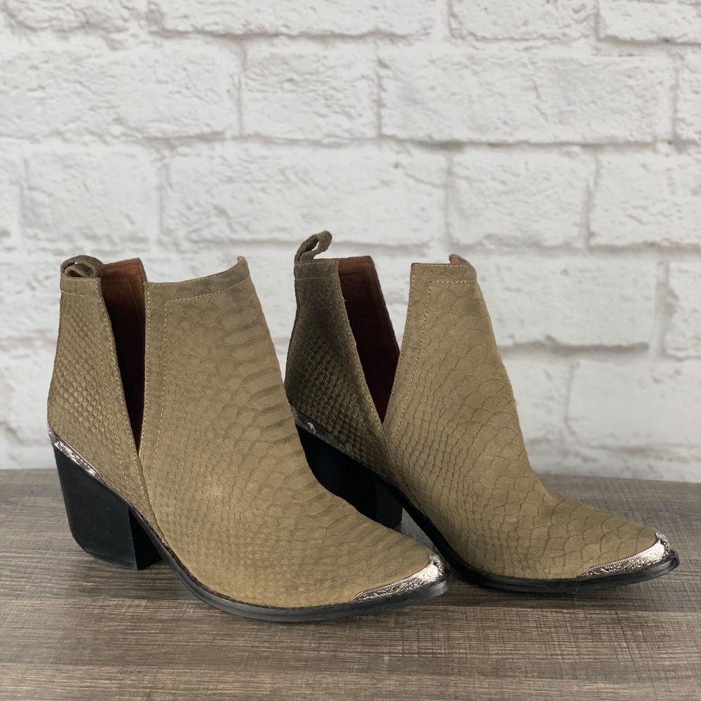 Jeffrey Campbell Cromwell Suede Ankle Boot Size 8